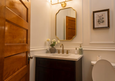 Virgie Bridal Suite bathroom details