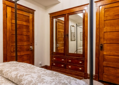 Virgie Bridal Suite bedroom details