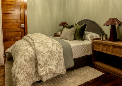 The Vivian Suite bedroom
