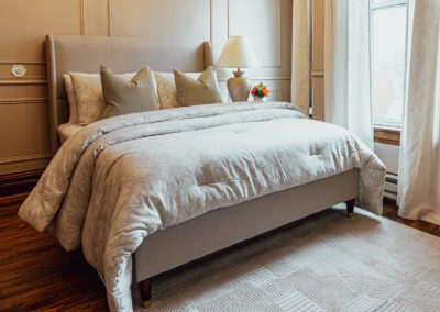 Beverly Suites Bedroom