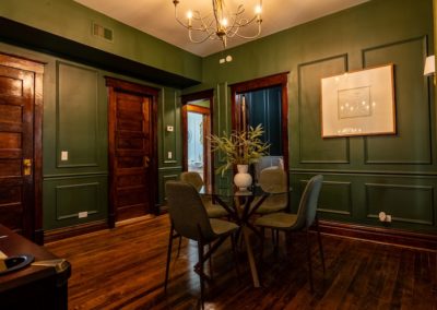 Reed Suite dinning room